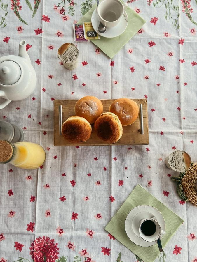 Bed & Breakfast Le Coccinelle Bed and Breakfast Rosciano  Buitenkant foto